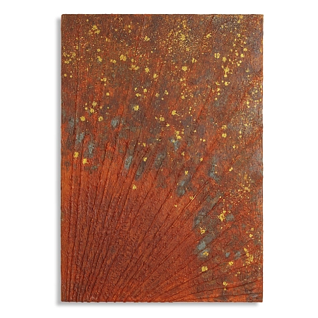 Eine mit Metalloxyd gestaltete Leinwand im Format 70 cm x 100 cm. Stark verrostet wirkt die strukturierte, folierte Leinwand mit der aufgebrachten Oxyd-Schicht und den goldenen Sprenkeln wie ein Ausschnitt eines kosmischen Bildes.